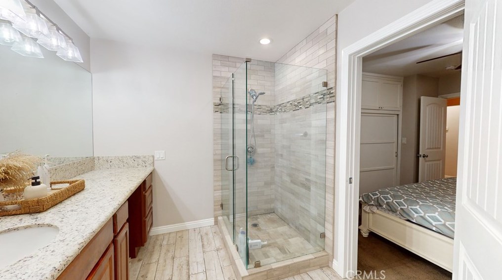 10039 Primrose Dr, Riverside CA  92503-4277 exterior
