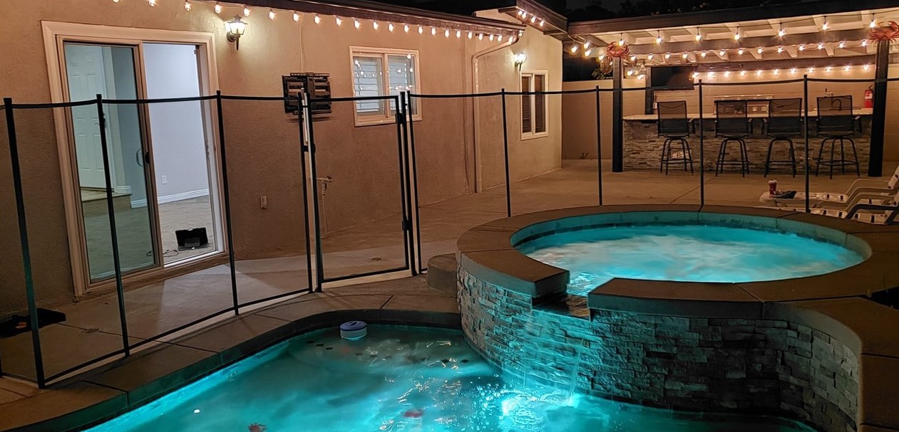 10039 Primrose Dr, Riverside CA  92503-4277 exterior
