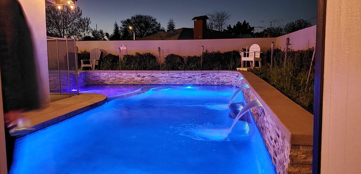 10039 Primrose Dr, Riverside CA  92503-4277 exterior