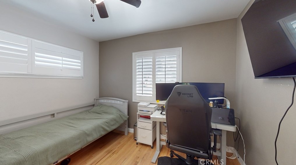 10039 Primrose Dr, Riverside CA  92503-4277 exterior