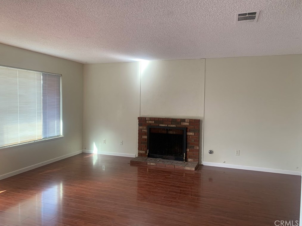 9817 Blanchard Ave, Fontana CA  92335-5815 exterior