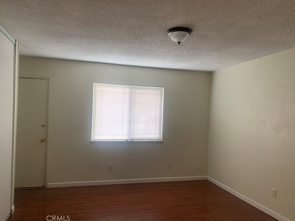 9817 Blanchard Ave, Fontana CA  92335-5815 exterior