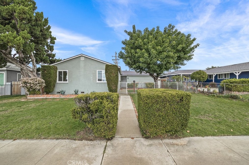 1253 Gladstone St, Glendora CA  91740-5326 exterior