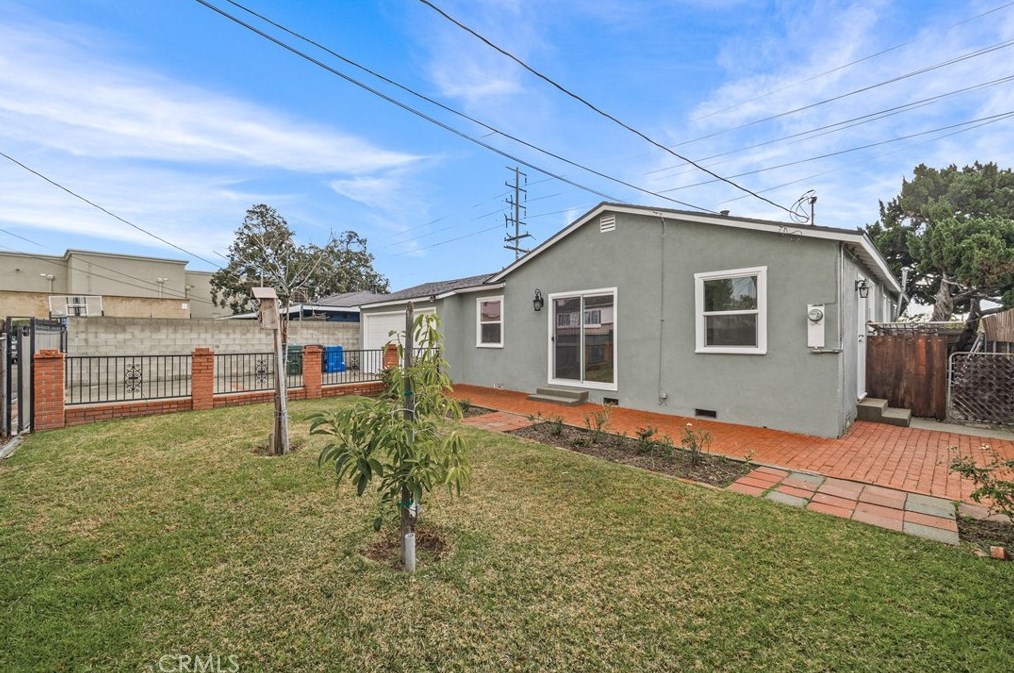 1253 Gladstone St, Glendora CA  91740-5326 exterior