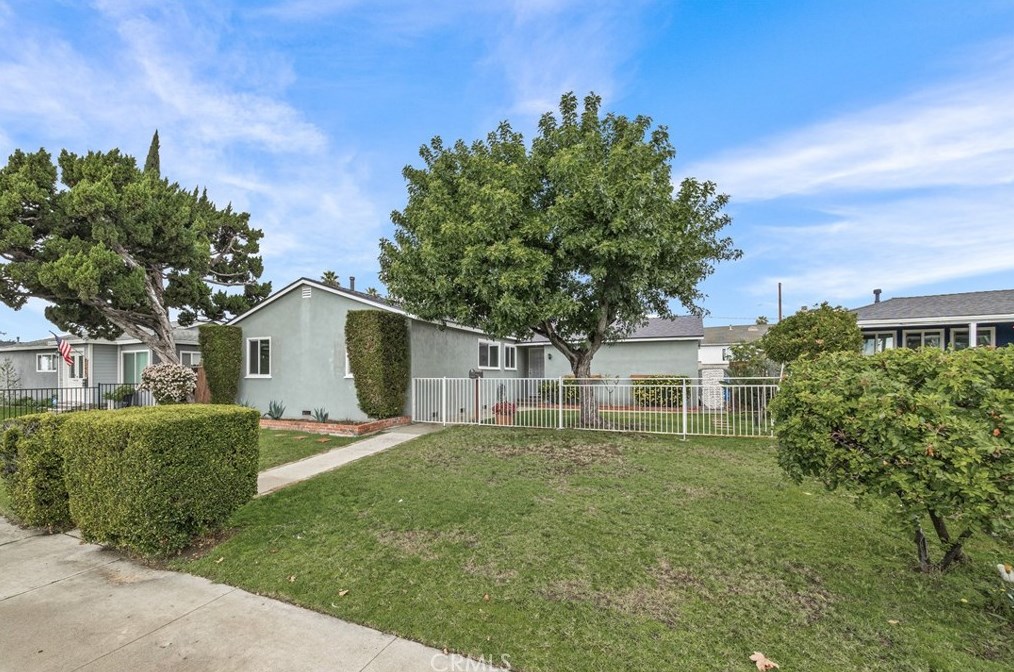 1253 Gladstone St, Glendora CA  91740-5326 exterior