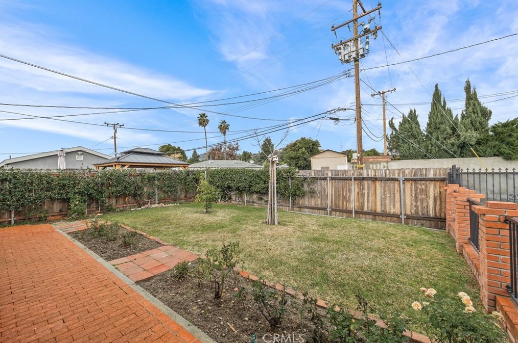 1253 Gladstone St, Glendora CA  91740-5326 exterior