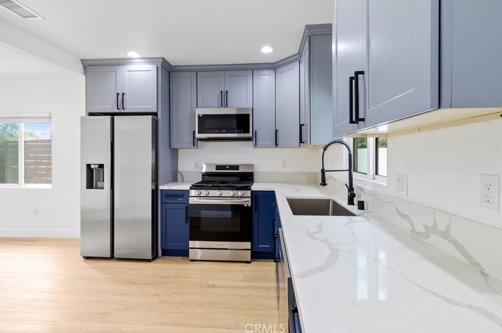 3649 Mckenzie Ave, Los Angeles CA  90032-1423 exterior