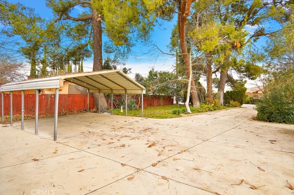 1375 Michigan Ave, Beaumont CA  92223-1726 exterior