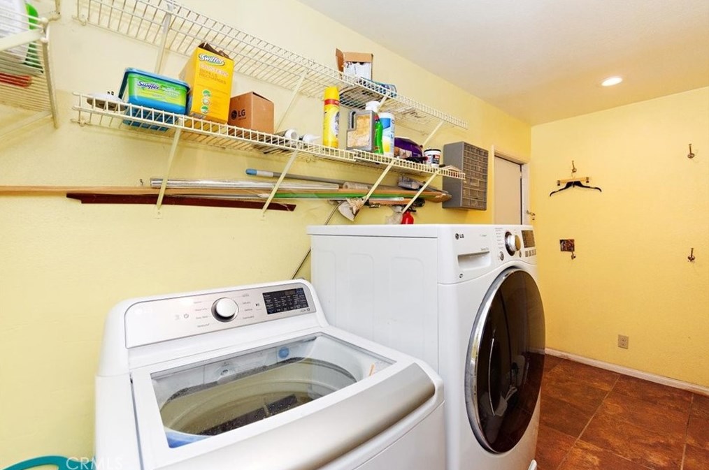 1375 Michigan Ave, Beaumont CA  92223-1726 exterior