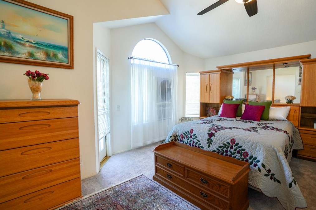 11645 Allwood Dr, Riverside CA  92503-0821 exterior