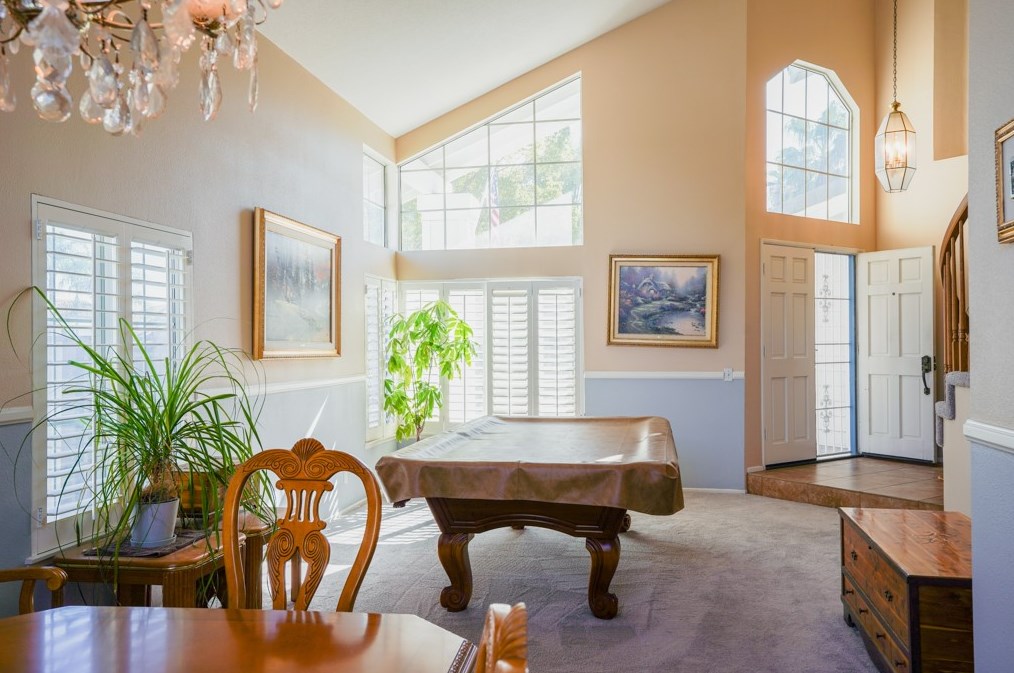 11645 Allwood Dr, Riverside CA  92503-0821 exterior