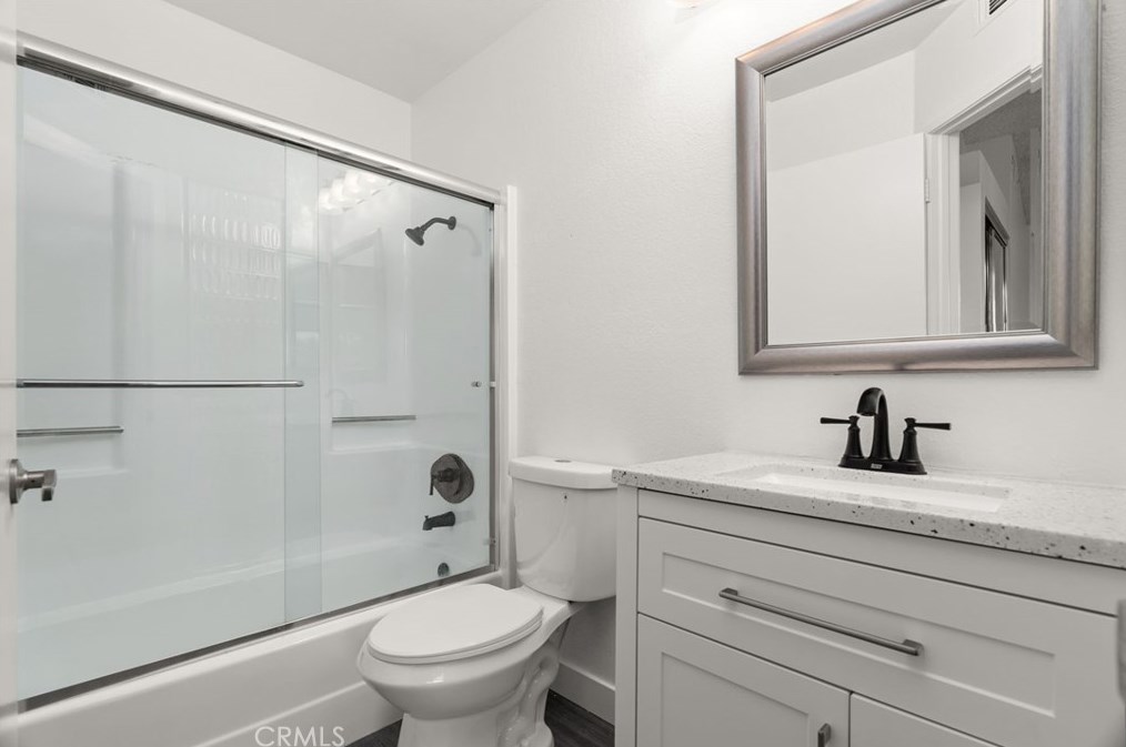 6172 Darcee Dr, Riverside CA  92509-6273 exterior