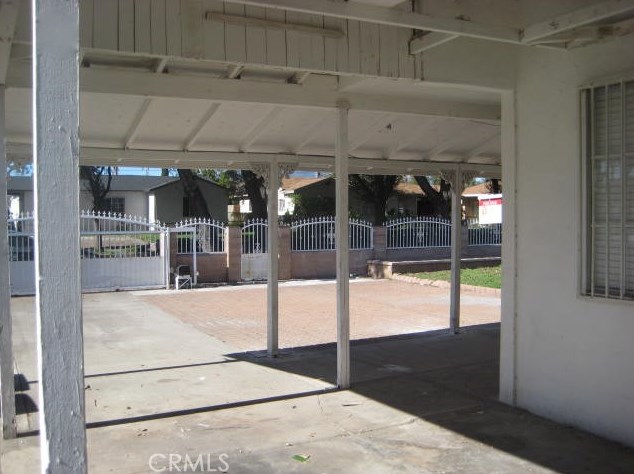 2275 Ramona Ave, San Bernardino CA  92411-1239 exterior