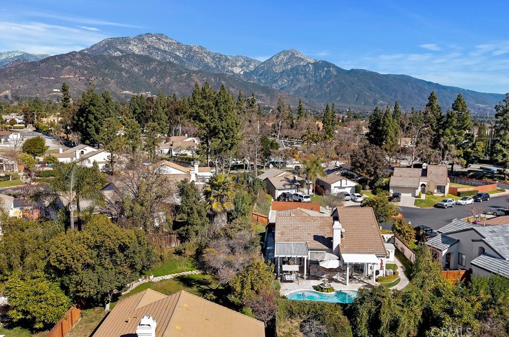1244 Creekside Ct, Upland CA  91784-7934 exterior