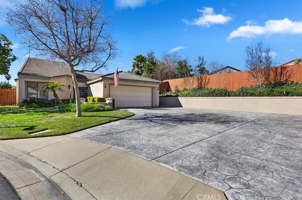1244 Creekside Ct, Upland CA  91784-7934 exterior