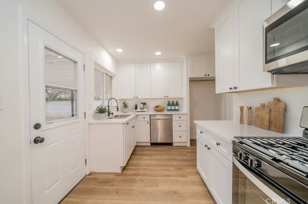 3948 Conejo Dr, San Bernardino CA  92404-1943 exterior