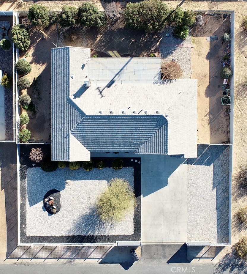 19939 Sahale Rd, Apple Valley CA  92307-7204 exterior