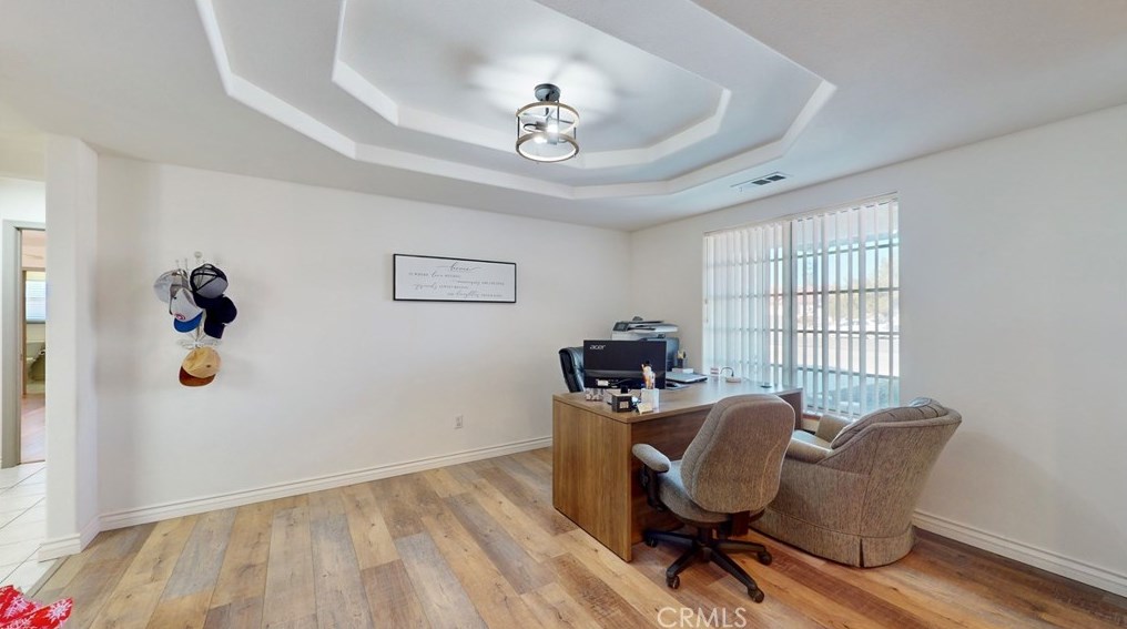 19939 Sahale Rd, Apple Valley CA  92307-7204 exterior