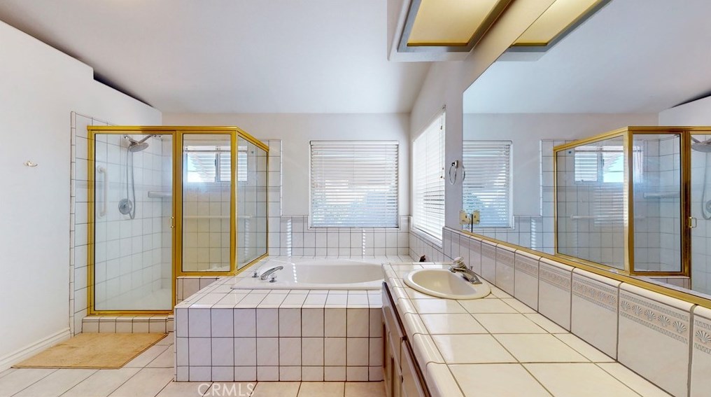 19939 Sahale Rd, Apple Valley CA  92307-7204 exterior