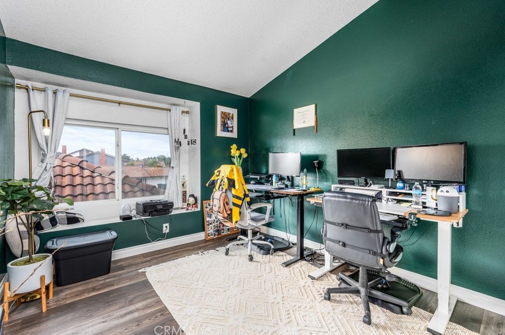 11840 Honey Holw, Moreno Valley CA  92557-6106 exterior