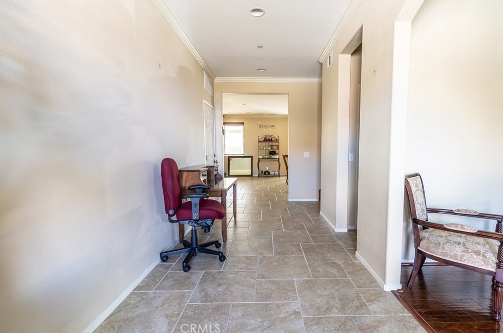 16657 Golden Bluff Loop, Riverside CA  92503-0244 exterior