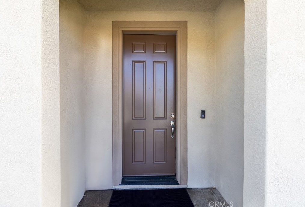 16657 Golden Bluff Loop, Riverside CA  92503-0244 exterior