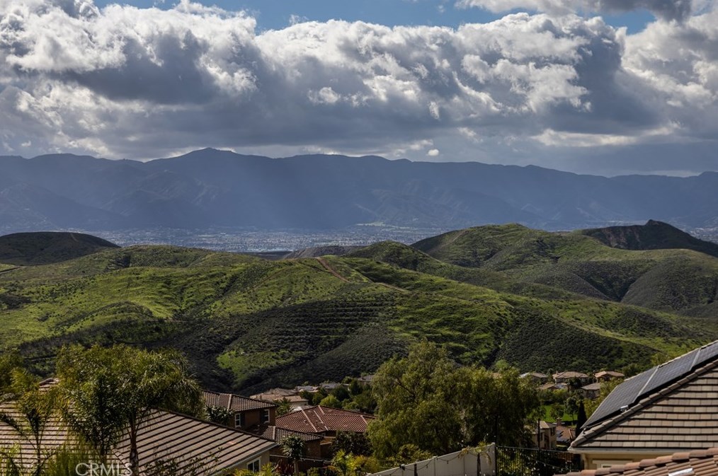 16657 Golden Bluff Loop, Riverside CA  92503-0244 exterior