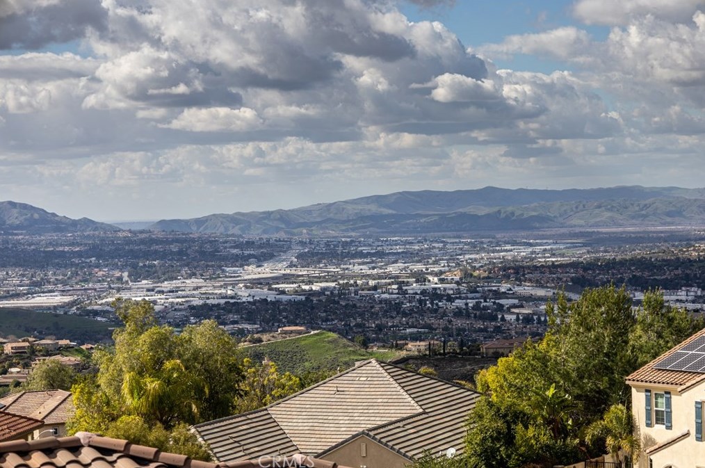 16657 Golden Bluff Loop, Riverside CA  92503-0244 exterior