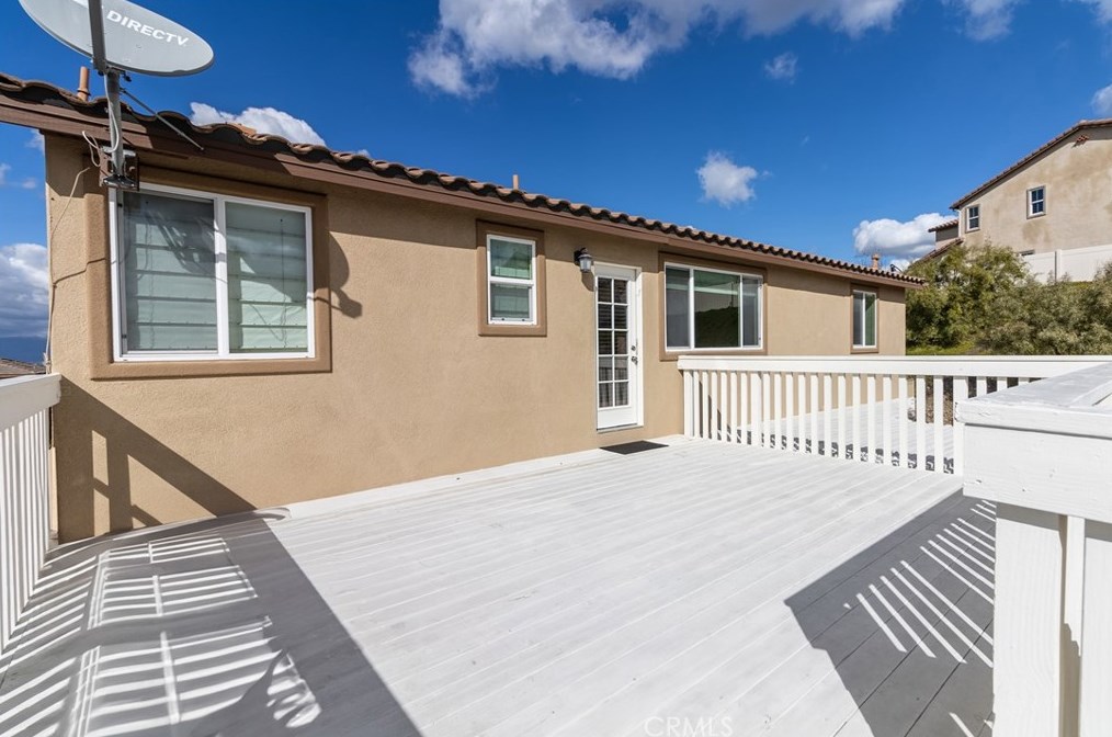 16657 Golden Bluff Loop, Riverside CA  92503-0244 exterior