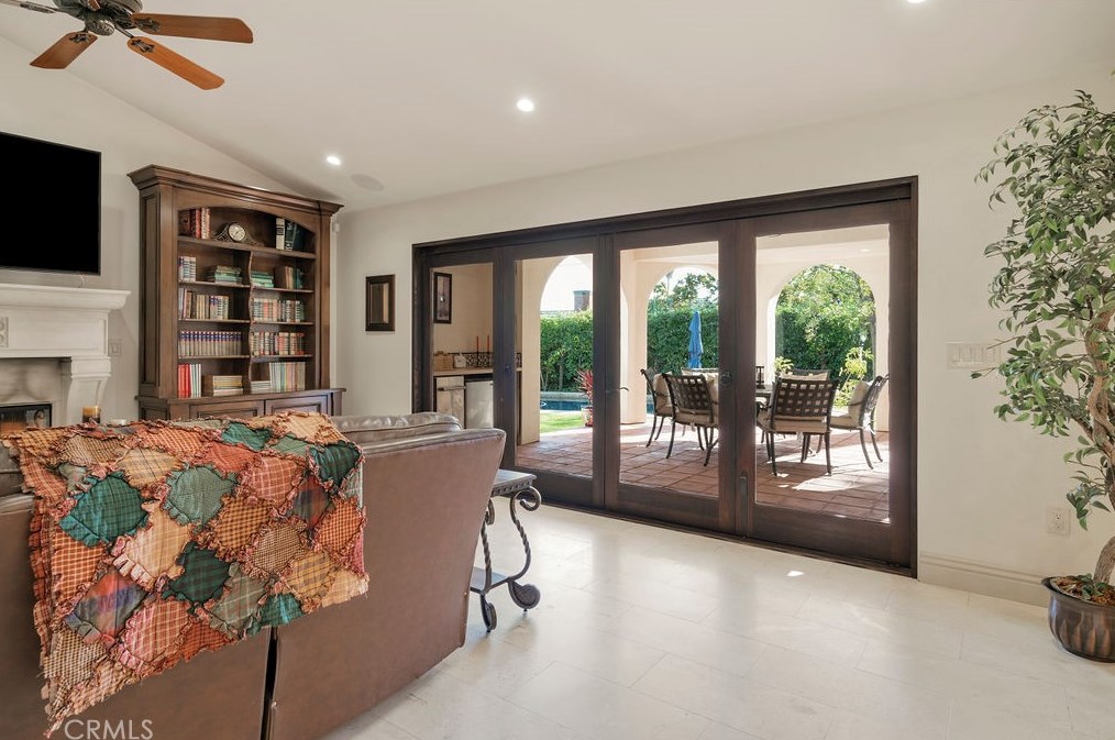 734 Calabria Dr, Glendora CA  91741-2202 exterior