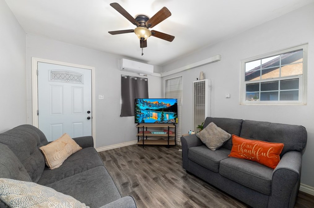 2809 Pershing Ave, San Bernardino CA  92405-3539 exterior