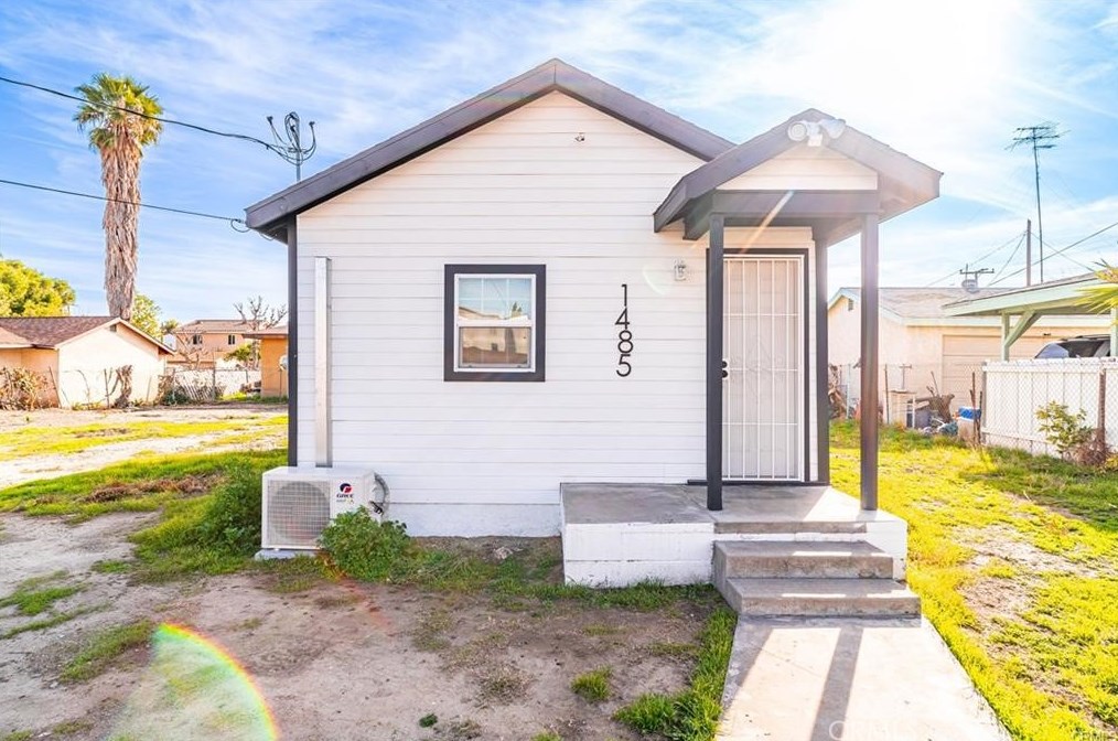 1485 6th St, San Bernardino CA  92411-2664 exterior