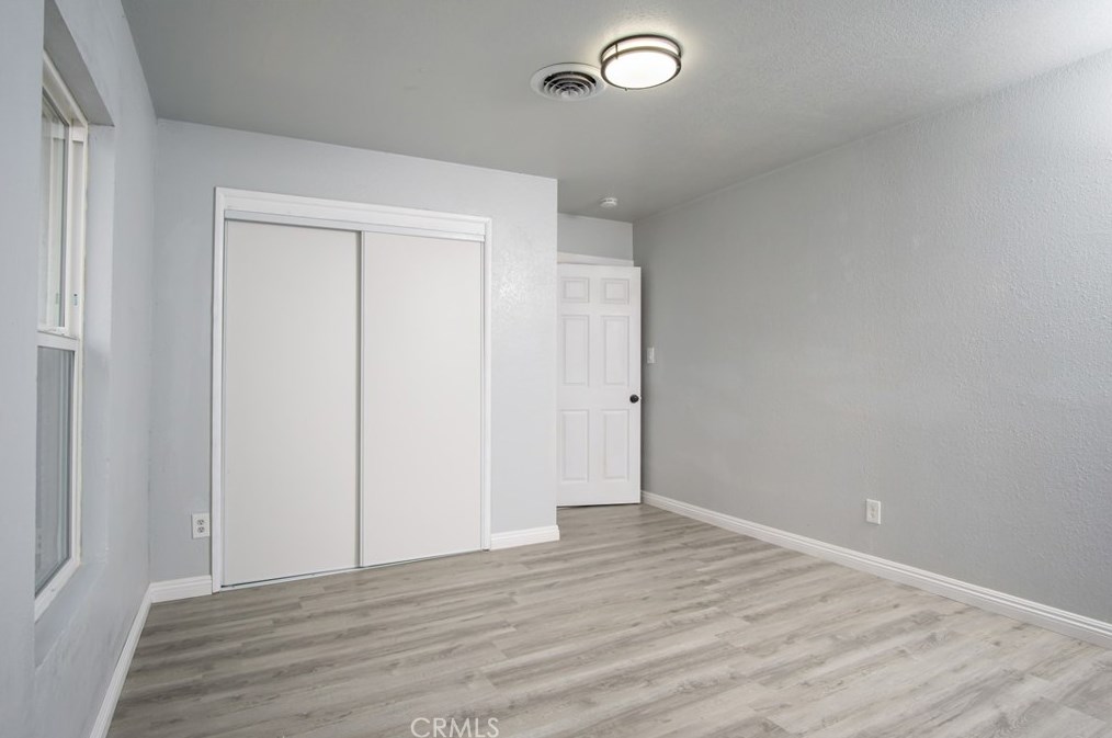 14167 Kiowa Rd, Apple Valley CA  92307-3976 exterior