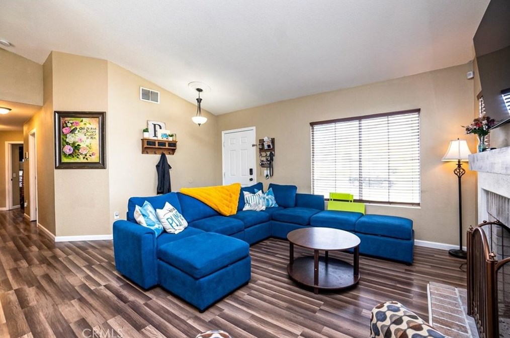 12489 Petaluma Rd, Victorville CA  92392-7607 exterior