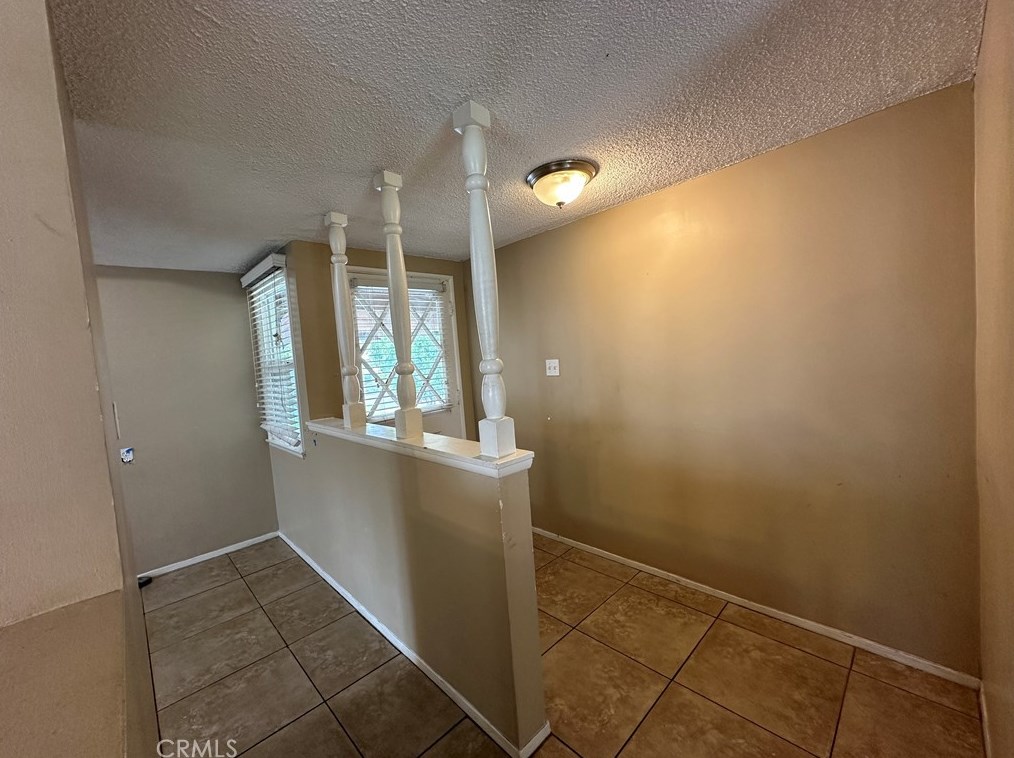 2033 Elm Ave, Anaheim CA  92804-2553 exterior