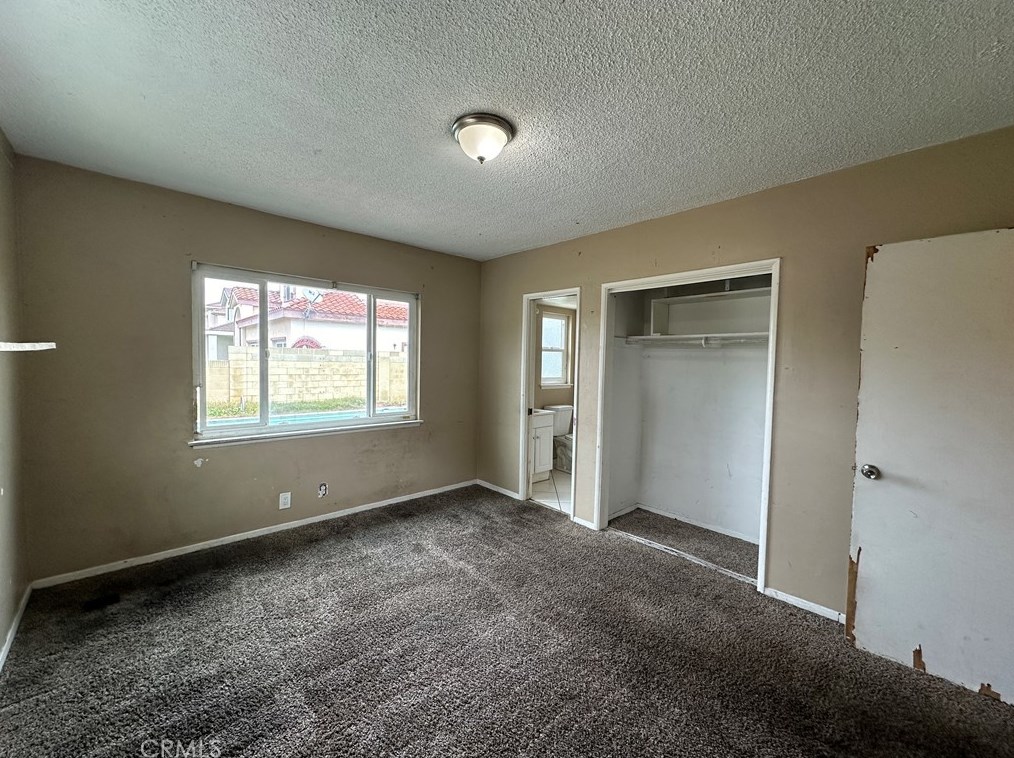 2033 Elm Ave, Anaheim CA  92804-2553 exterior