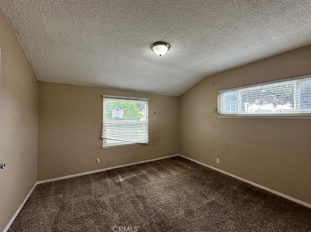 2033 Elm Ave, Anaheim CA  92804-2553 exterior