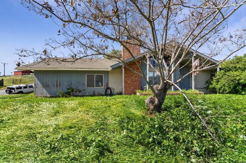 5821 Bronco Ln, Riverside CA  92509-6540 exterior