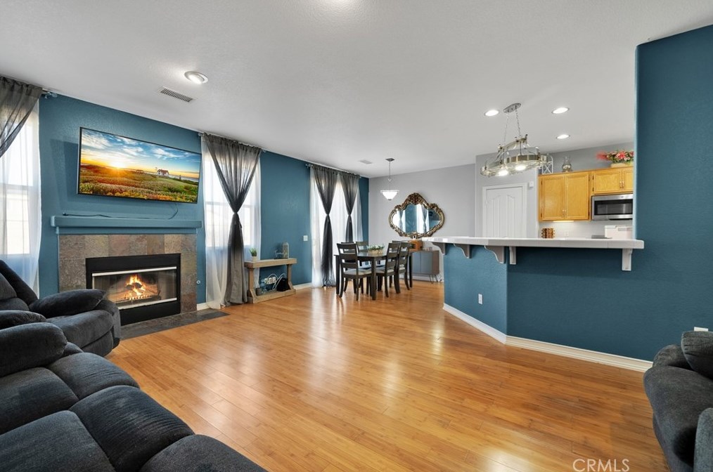 3431 Garnet Ave, Tropico Village CA  93560-7612 exterior