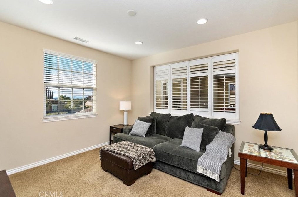 16352 Sierra Heights Dr, Riverside CA  92503-8457 exterior