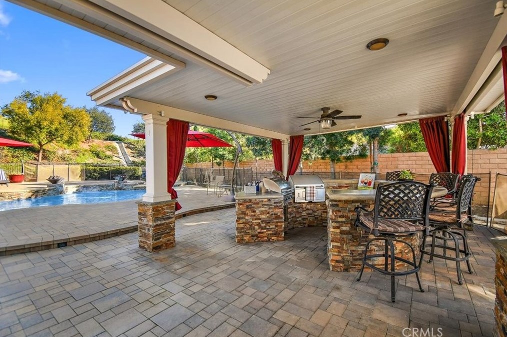 16352 Sierra Heights Dr, Riverside CA  92503-8457 exterior