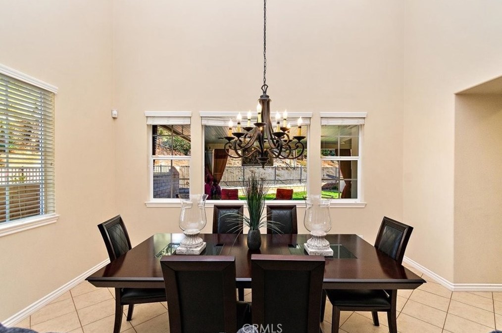 16352 Sierra Heights Dr, Riverside CA  92503-8457 exterior