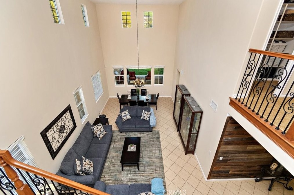 16352 Sierra Heights Dr, Riverside CA  92503-8457 exterior