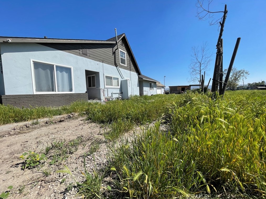 25279 Bessant St, San Bernardino CA  92404-6111 exterior