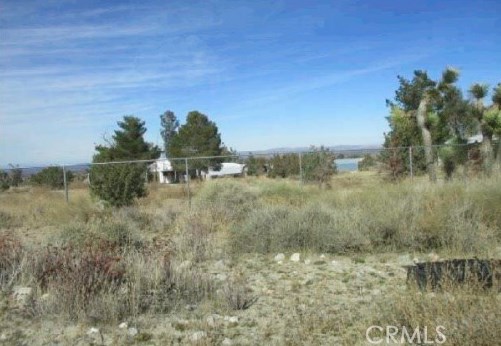 1568 Smoke Tree Rd, Pinon Hills CA  92372 exterior