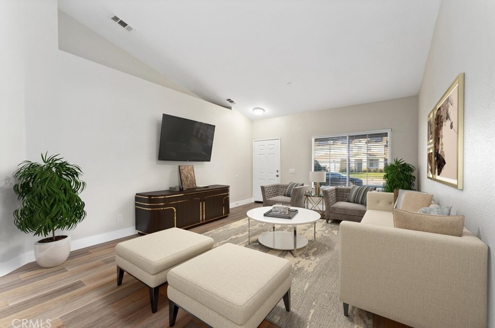 14941 Preston Dr, Fontana CA  92336-5506 exterior