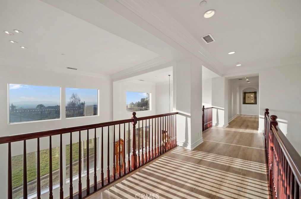 7449 Chateau Ridge Ln, Riverside CA  92506-7548 exterior