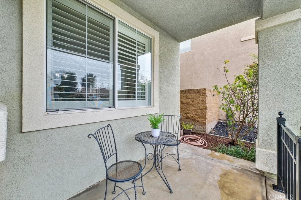 14550 Arizona St, Fontana CA  92336-0806 exterior