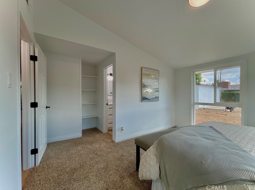 6810 El Cajon Dr, Riverside CA  92504-2006 exterior