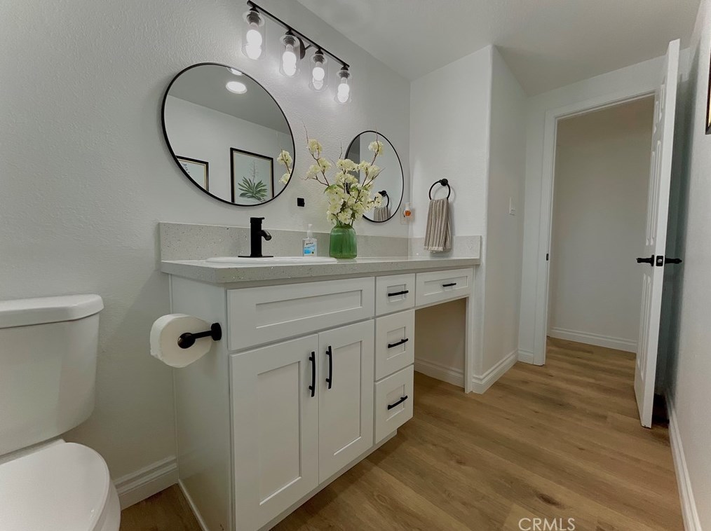 6810 El Cajon Dr, Riverside CA  92504-2006 exterior